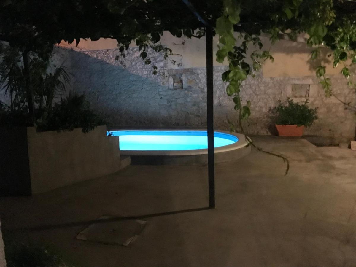 הוילה פטרצ'אנה Dalmatian Rustic House מראה חיצוני תמונה